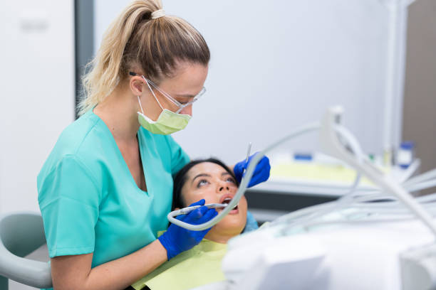 Best Emergency Tooth Extraction in Mendota, CA
